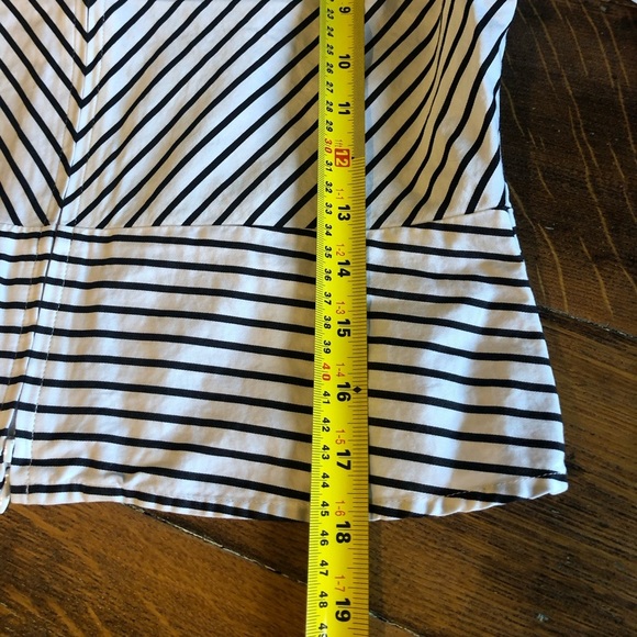 Jones of New York peplum signature striped zip up collared shirt - Picture 6 of 10